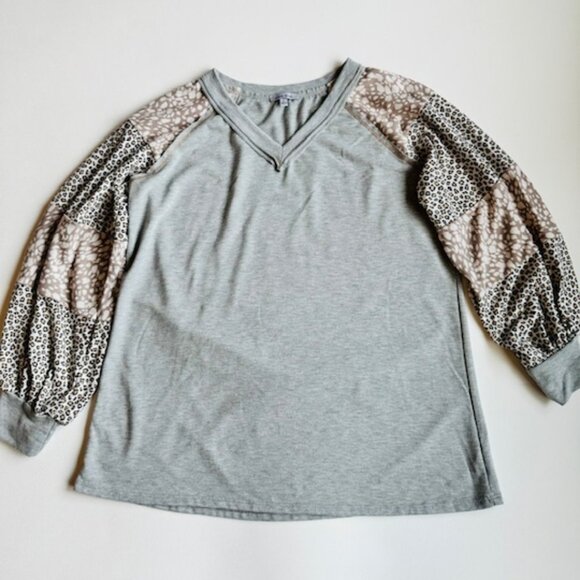 White Birch Top Leopard and Cheetah Print Bubble Sleeves size Large - Picture 1 of 5